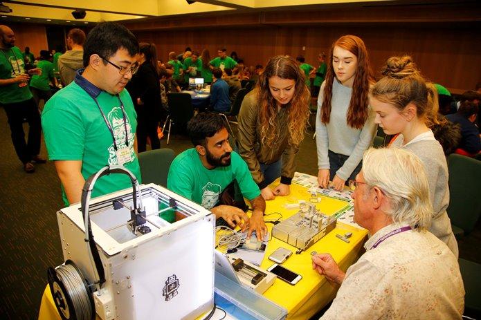 Ping-pong balls, magnets and chocolate connect students to world of STEM at MicroTAS 2016