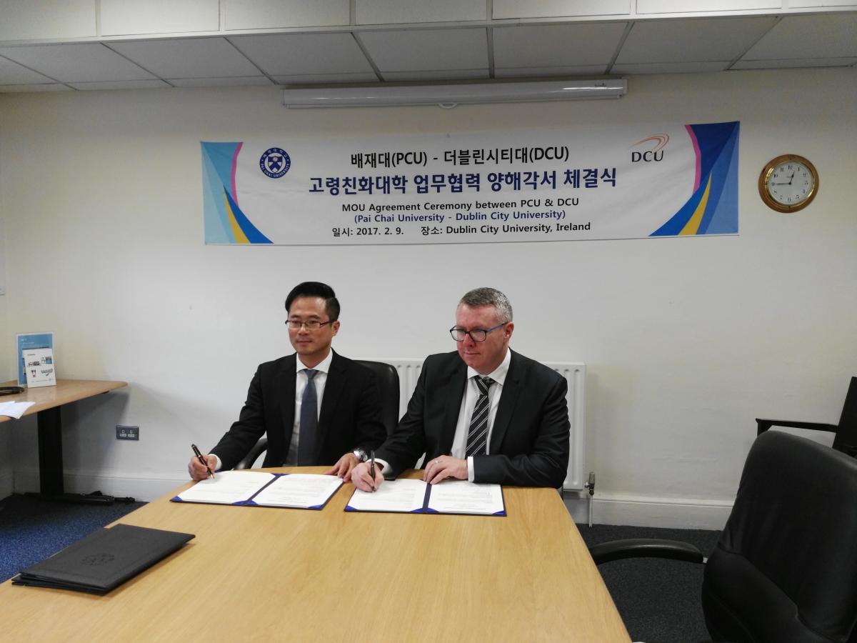 Signing MOU with Pai Chai