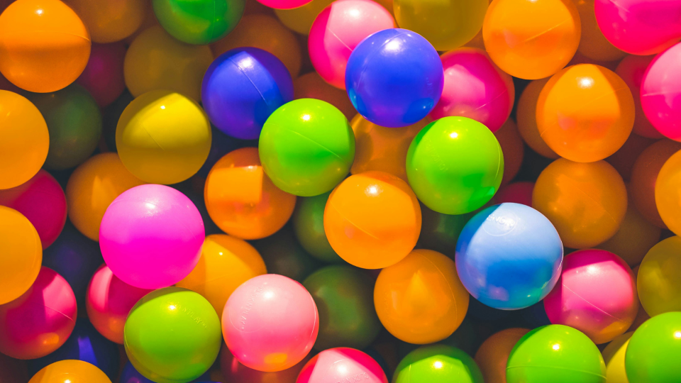 Selection of coloured plastic balls 