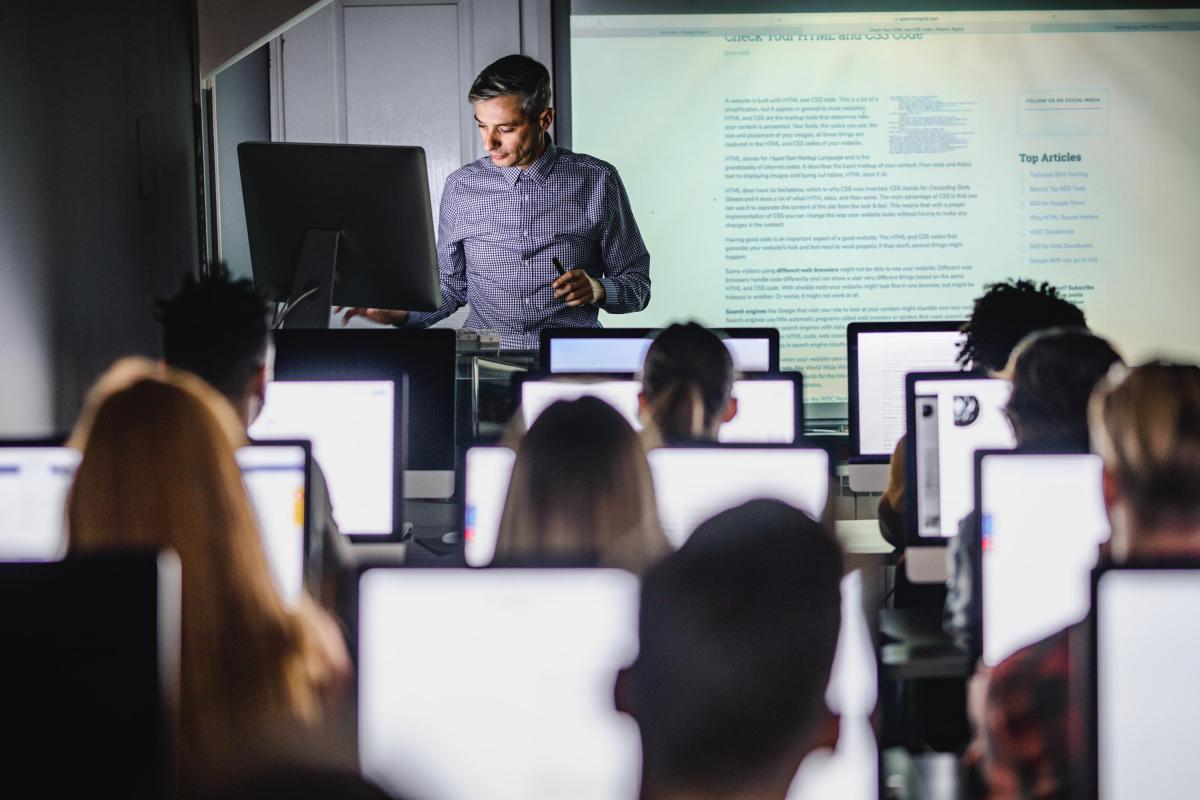 Computing lab with students